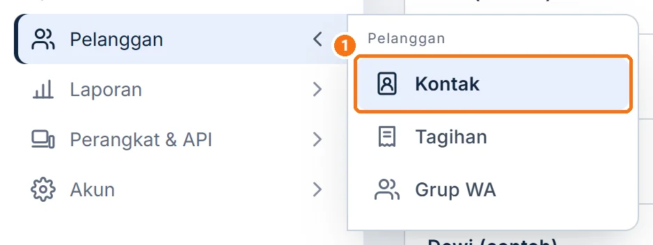 Submenu kelompok Pelanggan terbuka dengan menu Kontak